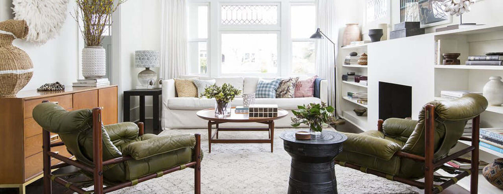 How to Arrange Furniture in a Long Living Room: Expert Tips
