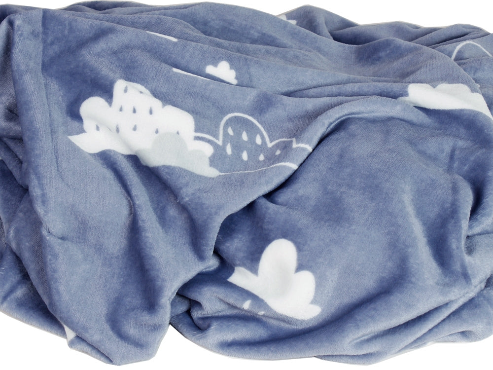 Cozy double layer fleece blanket featuring cloud patterns, perfect for warmth and comfort in any season.