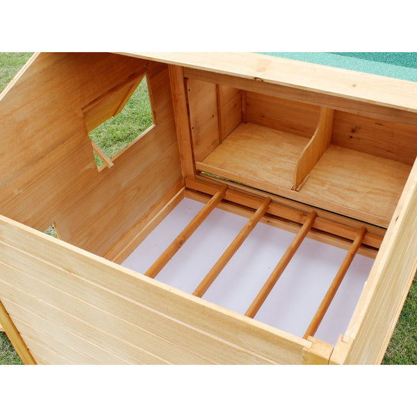 BINGO Chicken Coop with Nesting Box and Perch