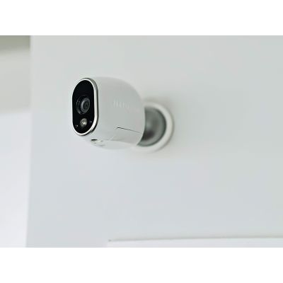 NETGEAR Arlo Wire-Free Security System - 5 x Camera & Base Station