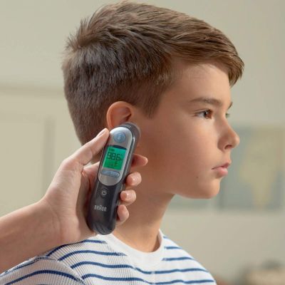 Braun ThermoScan 7 Ear Thermometer with Fever Guidance Black Edition