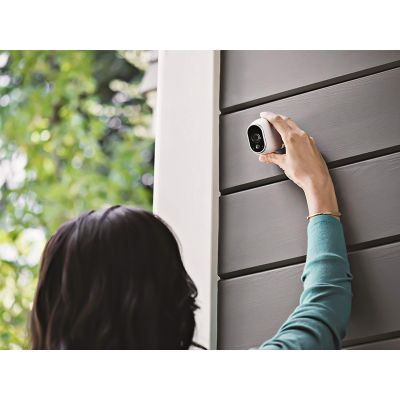 NETGEAR Arlo Wire-Free Security System - 5 x Camera & Base Station