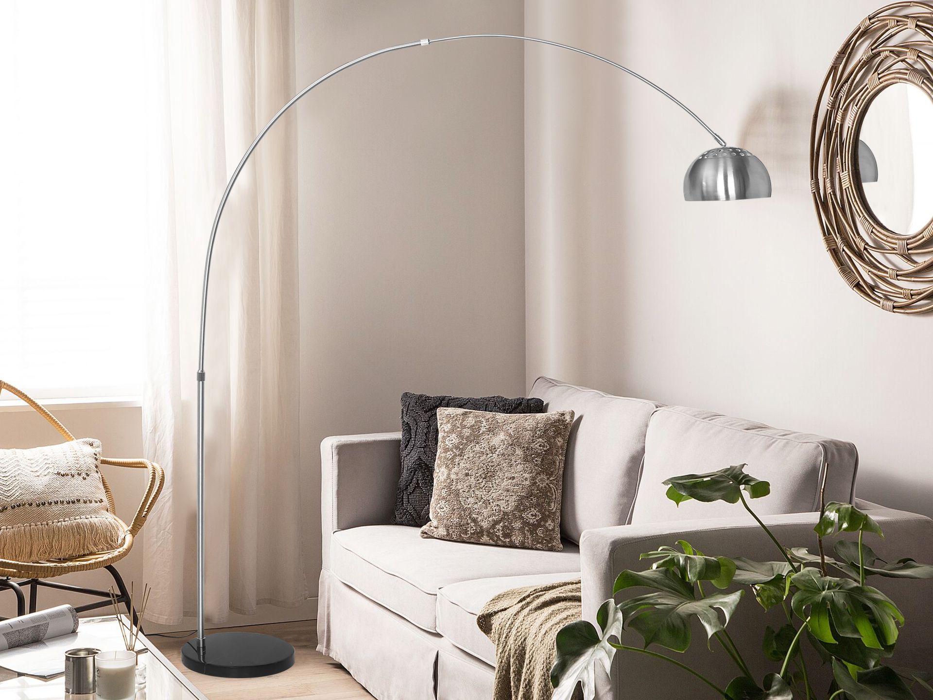Lamp arched top