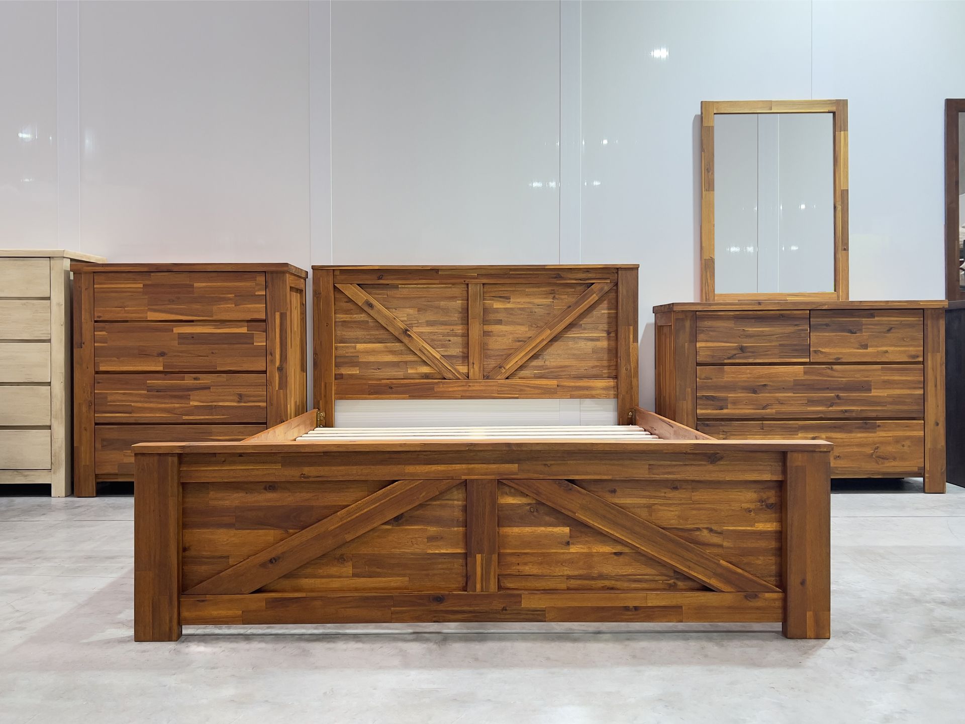 Rustic 4 discount drawer dresser